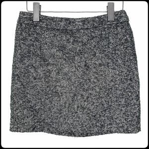 GAP Womens Silver Metallic, Black, & White Tweed Zip Up Lined Mini Skirt Size: 2